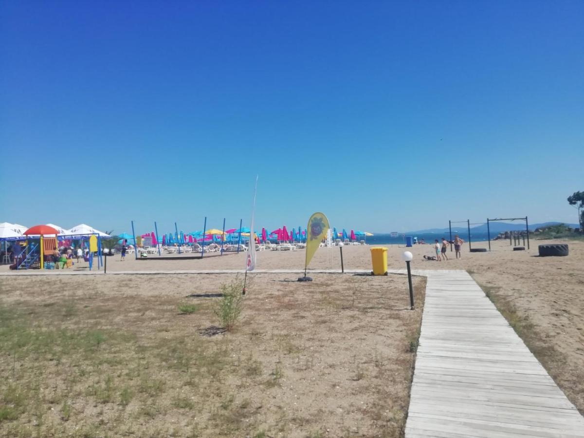 Atlantis Resort D111 Апартамент Burgas Bagian luar foto