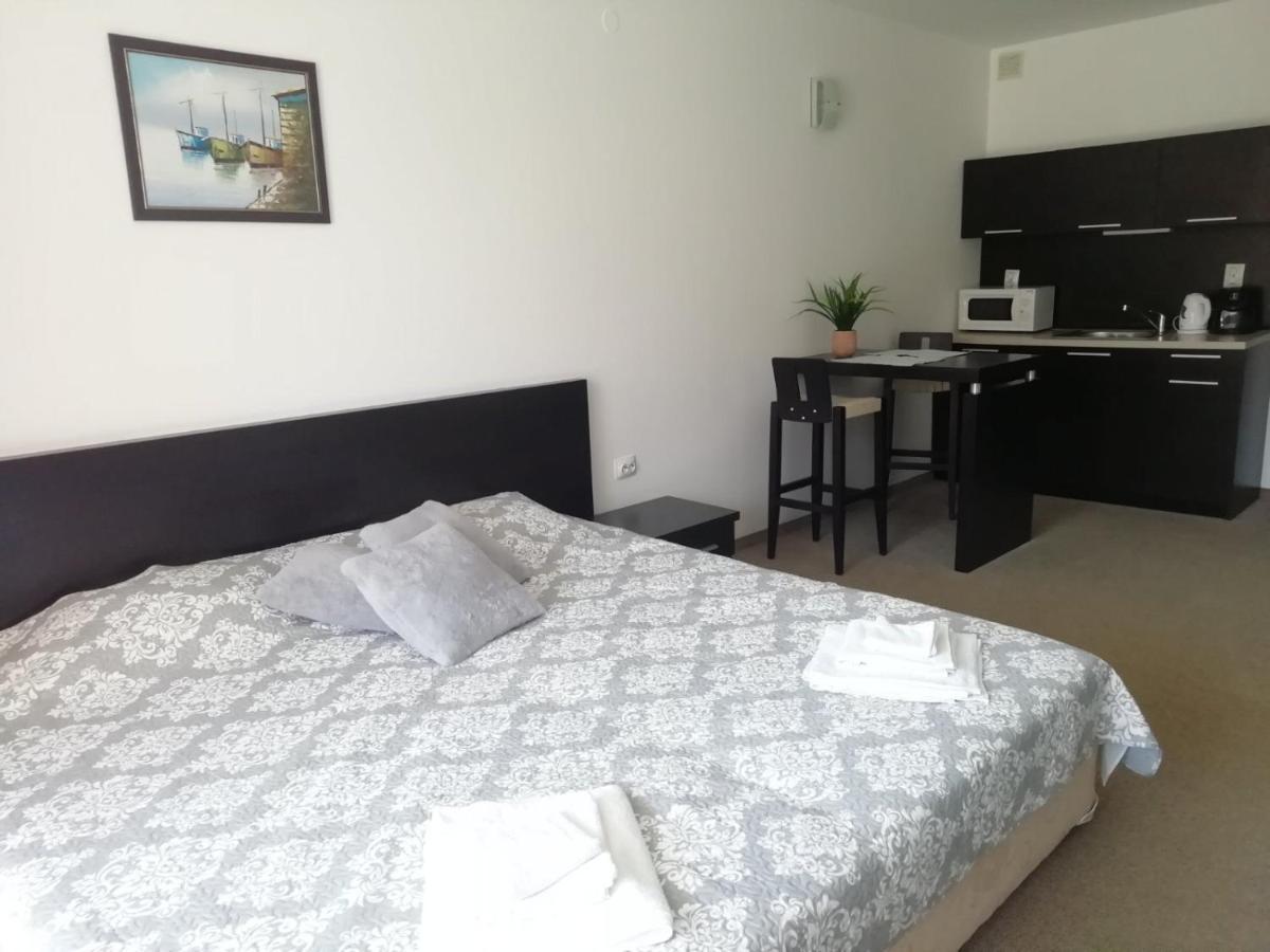 Atlantis Resort D111 Апартамент Burgas Bagian luar foto